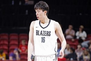 扎克-伊迪：杨瀚森是中国的骄傲 我们需要相互支持&amp;团结一心