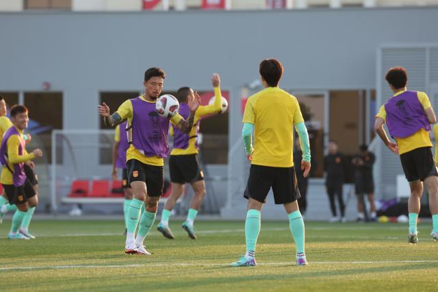 米乐m6yy易游-张琳芃最后一练归位打消疑虑 国足锋线PK仍有看点