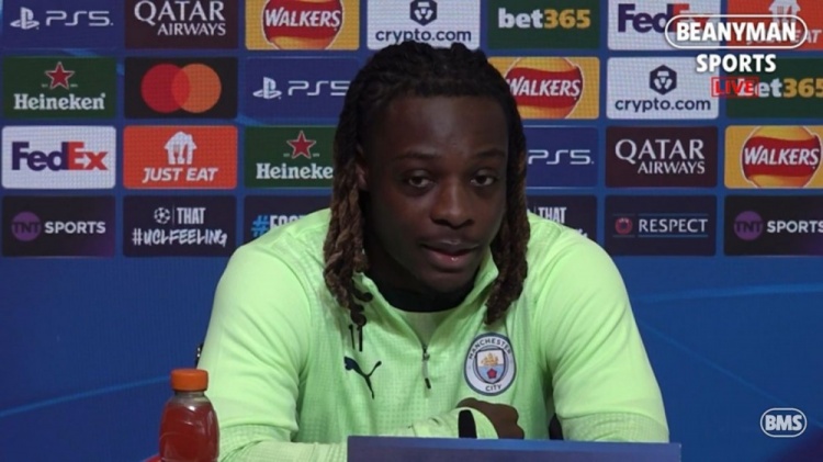 米乐m6官网登录入口苹果版-笑着回答！多库：没看阿森纳vs曼联，但枪手输球对我们有利