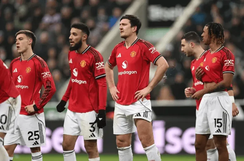 哈格里夫斯：如果卡里克带曼联进入前五，高层必须给他帅位